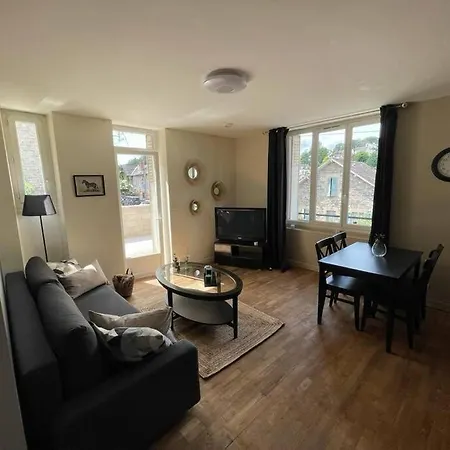 Logement a Brive avec terrasse près du centre-ville et de la Gare avec Netflix Fibre et Stationnements gratuits Extérieur photo