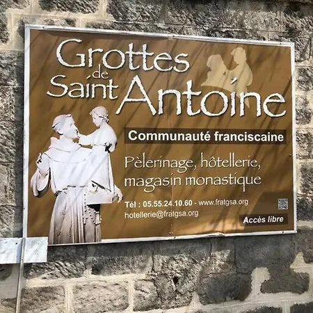 Logement a Brive avec terrasse près du centre-ville et de la Gare avec Netflix Fibre et Stationnements gratuits Extérieur photo